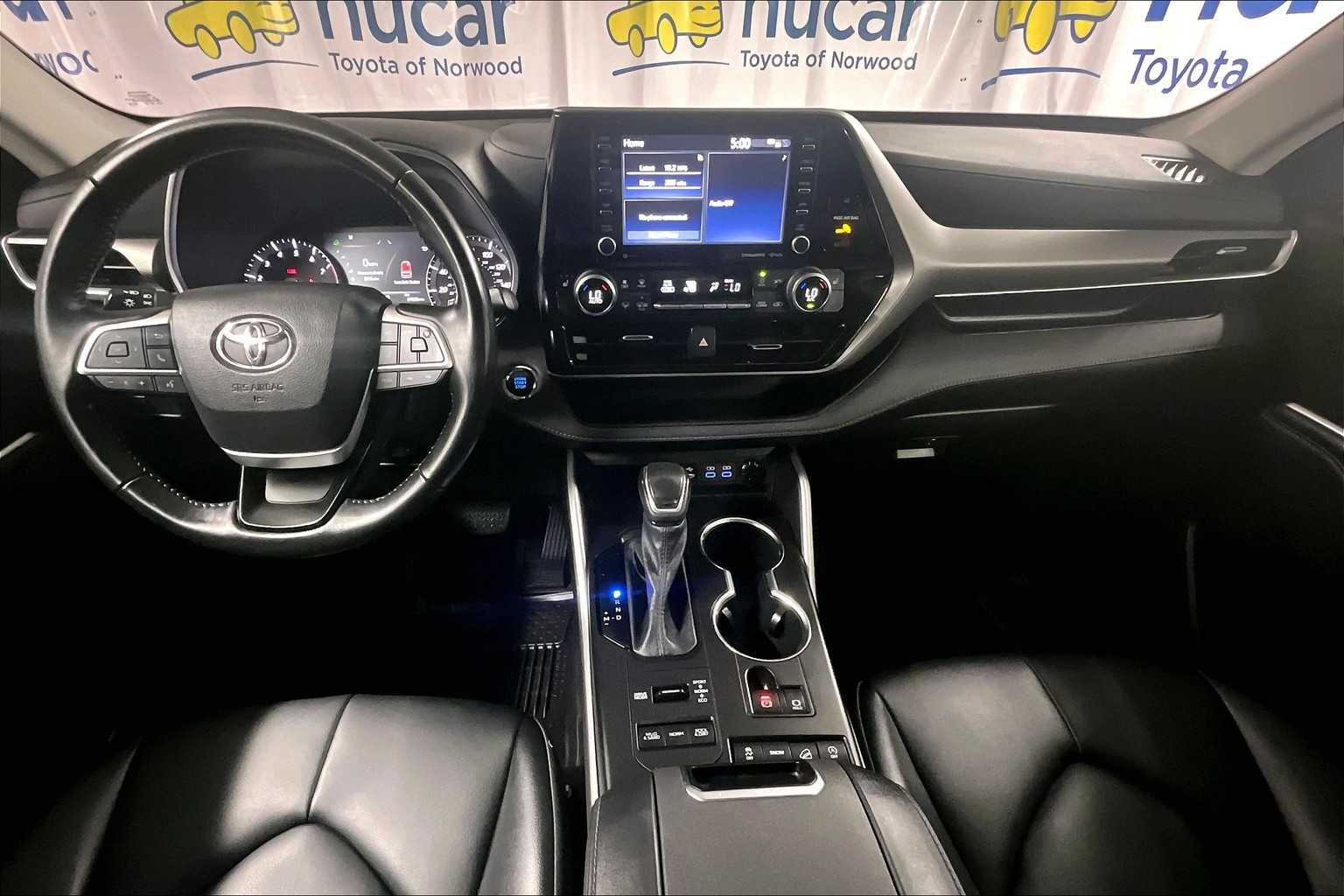 2022 Toyota Highlander XLE - Photo 22
