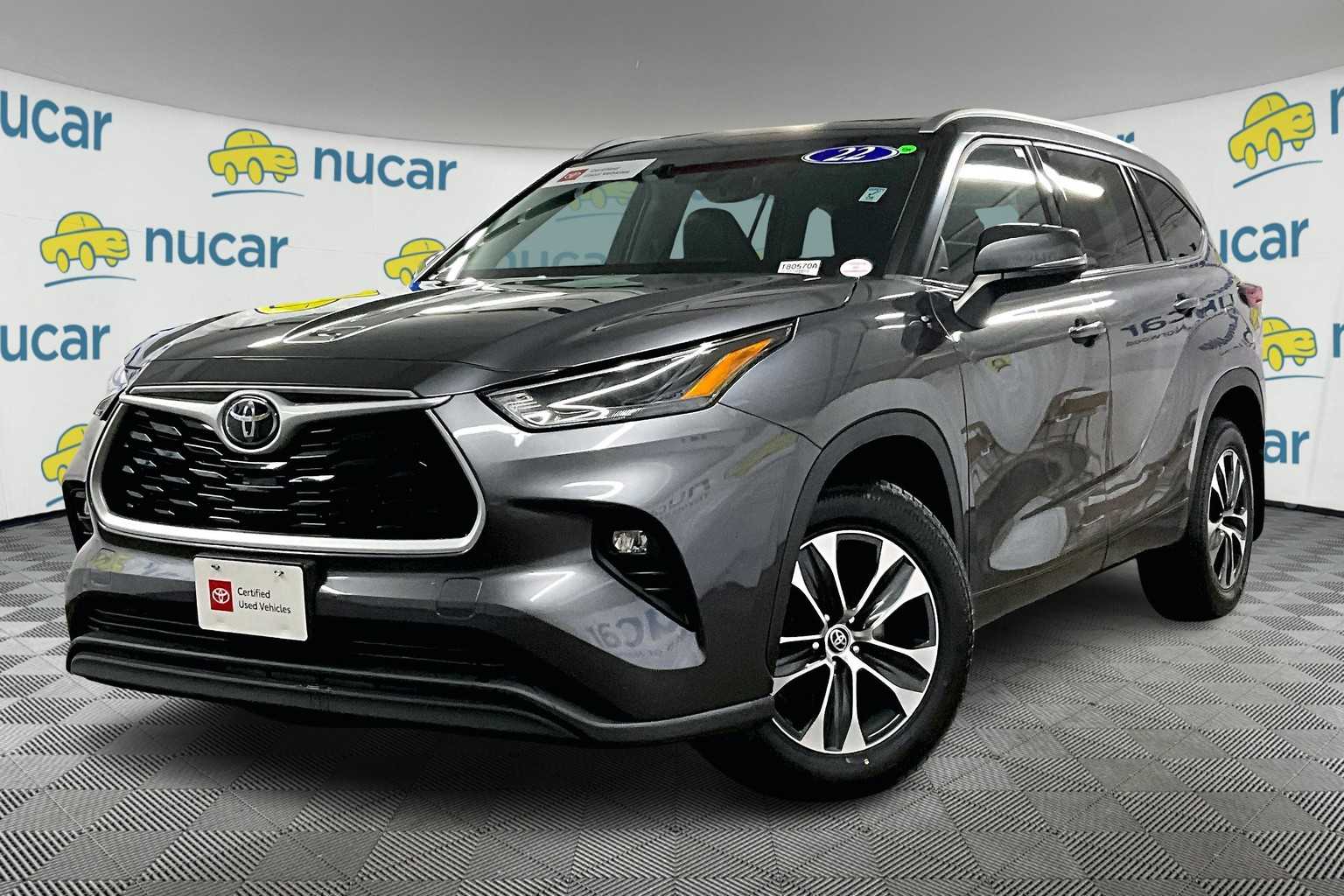 2022 Toyota Highlander XLE - Photo 3