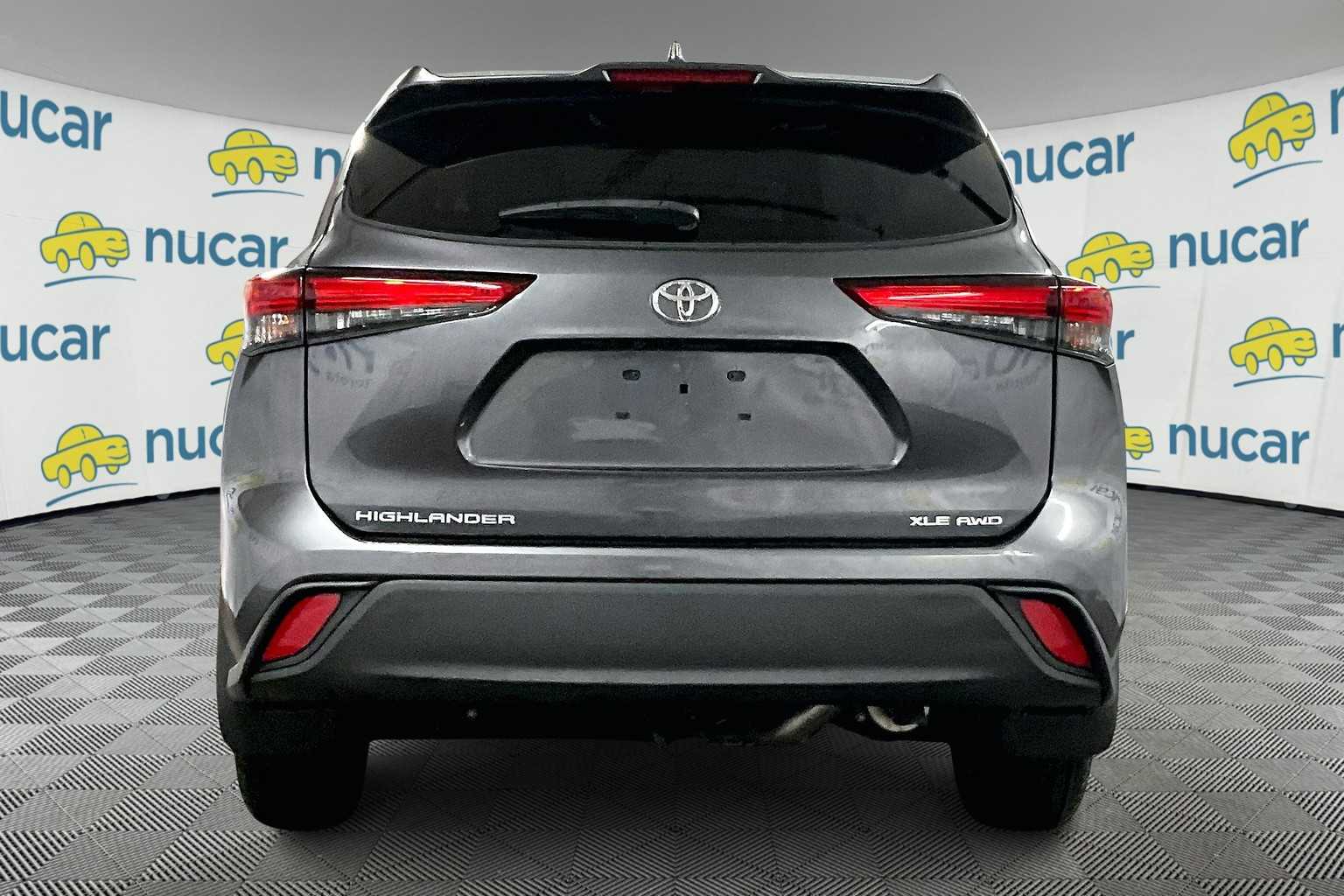 2022 Toyota Highlander XLE - Photo 5