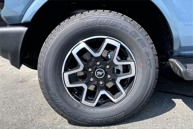 2025 Ford Bronco Outer Banks - Photo 13