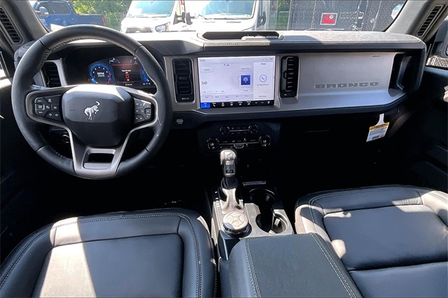 2025 Ford Bronco Outer Banks - Photo 6