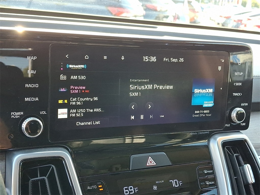 2022 Kia Sorento S - Photo 18