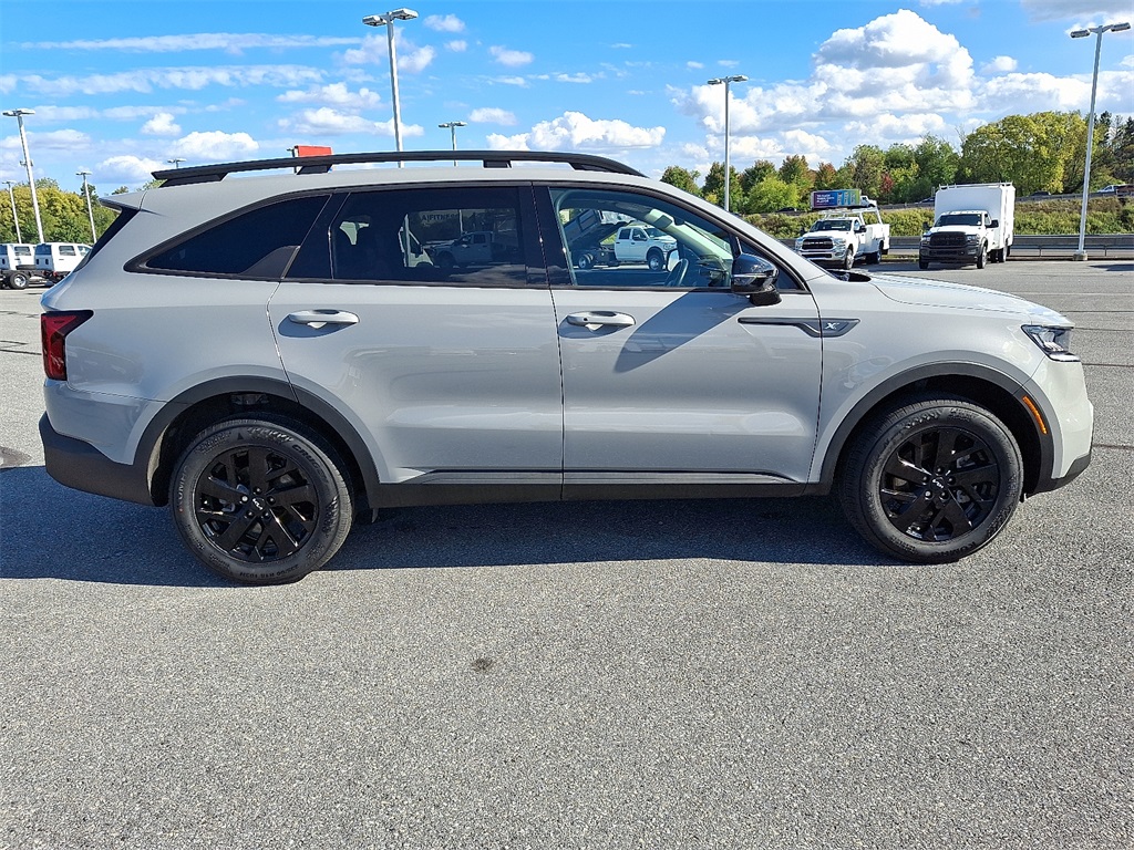 2022 Kia Sorento S - Photo 8