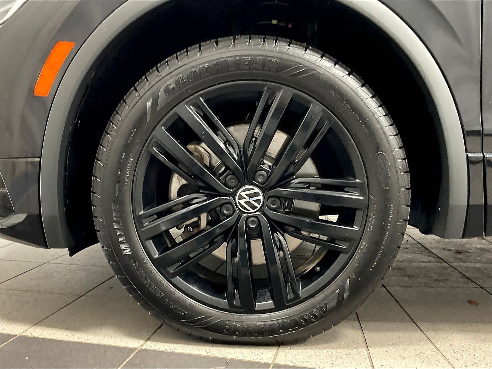 2022 Volkswagen Tiguan SE R-Line Black - Photo 7
