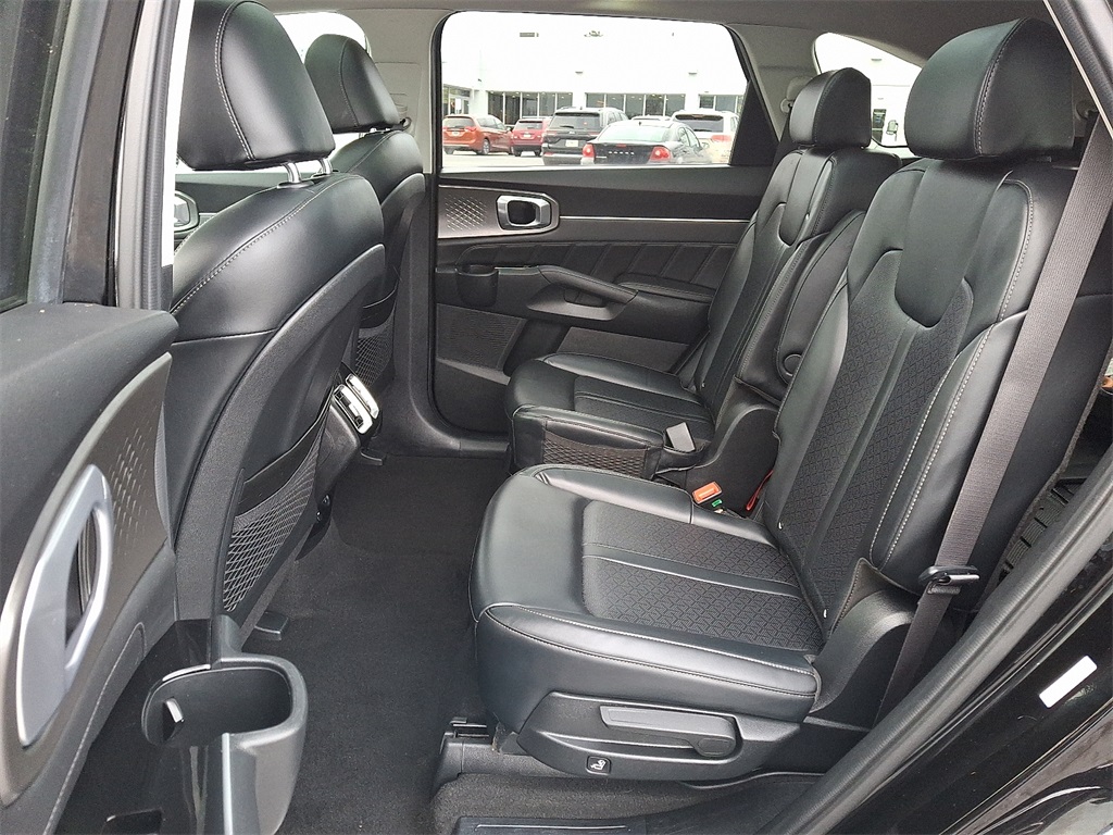 2022 Kia Sorento Plug-In Hybrid SX - Photo 11