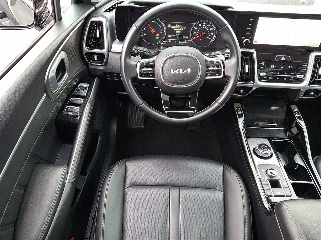 2022 Kia Sorento Plug-In Hybrid SX - Photo 12