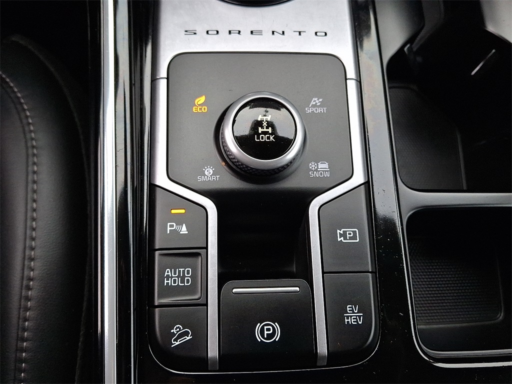 2022 Kia Sorento Plug-In Hybrid SX - Photo 24