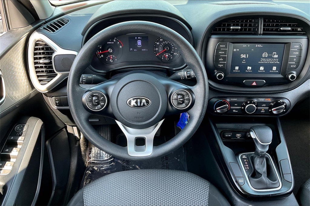 2020 Kia Soul LX - Photo 16