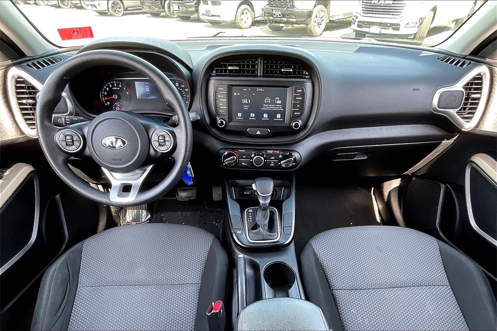 2020 Kia Soul LX - Photo 20