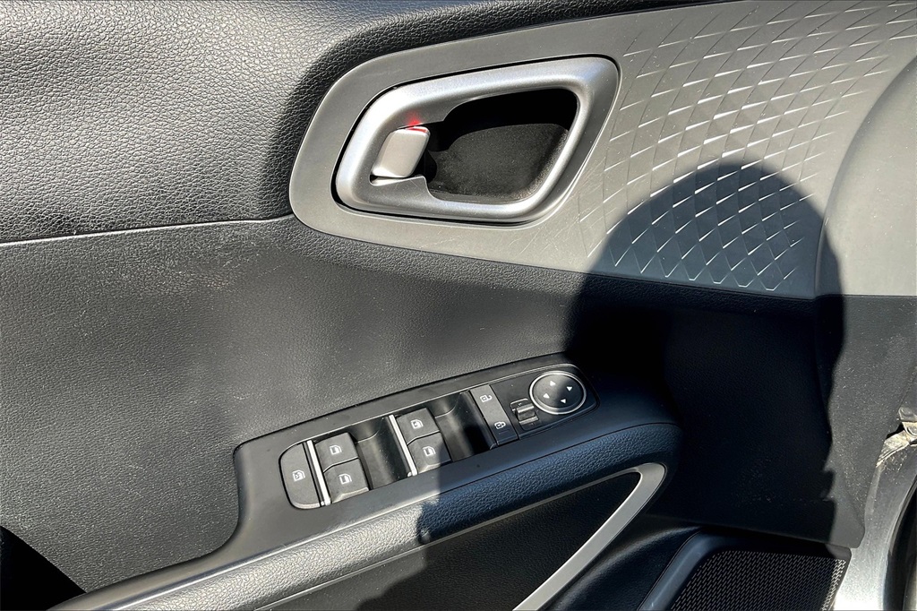 2020 Kia Soul LX - Photo 33