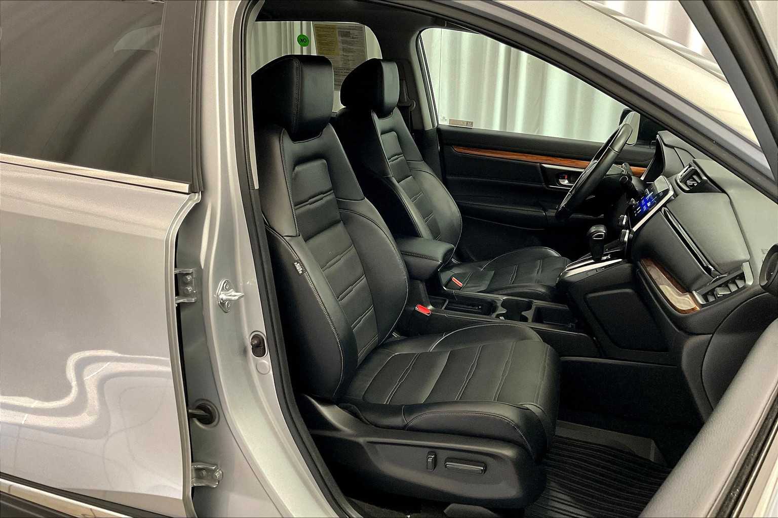 2019 Honda CR-V Touring - Photo 11