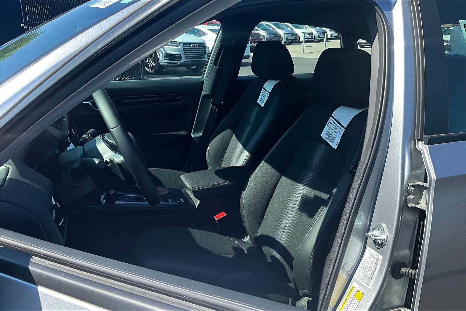 2025 Honda Civic Hybrid Sport - Photo 11