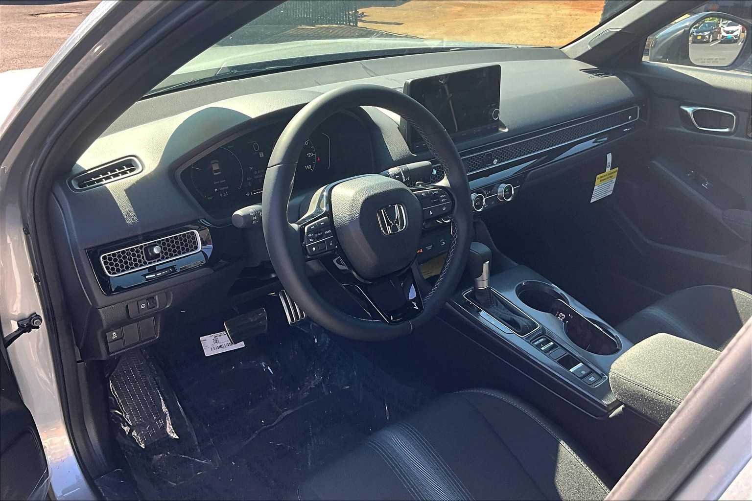 2025 Honda Civic Hybrid Sport - Photo 9