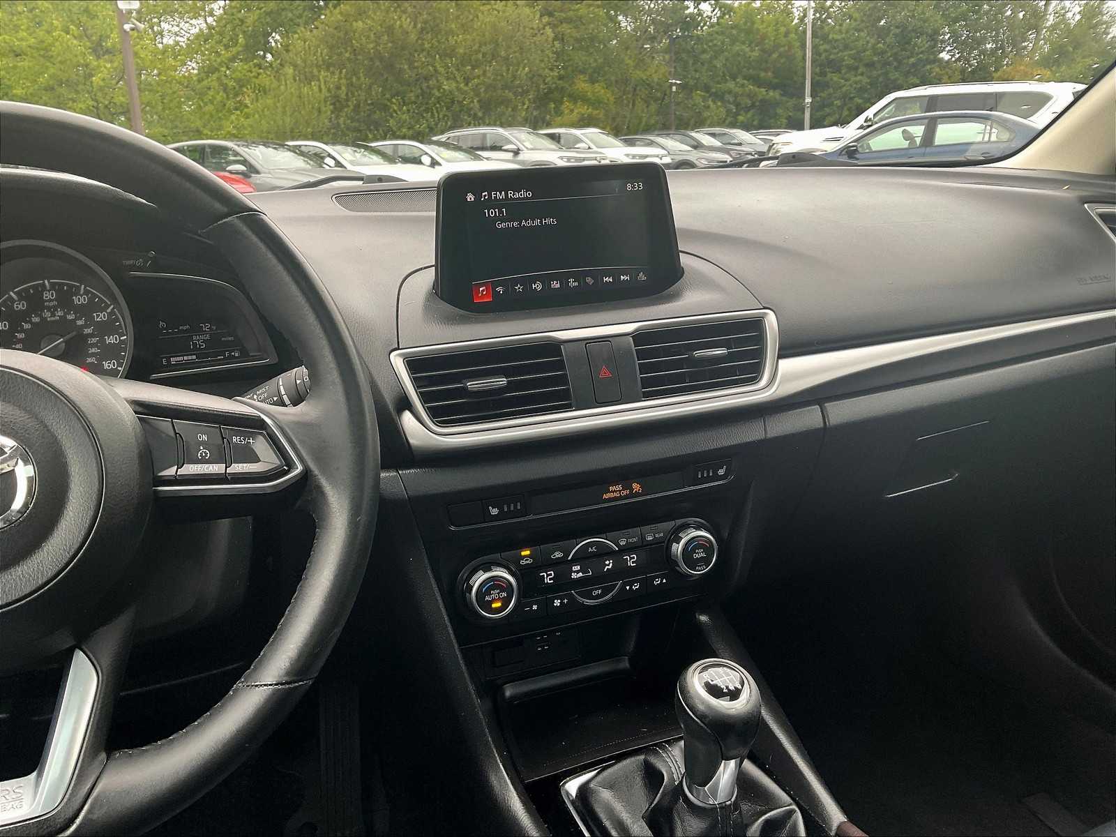 2017 Mazda Mazda3 5-Door Touring 2.5 - Photo 18