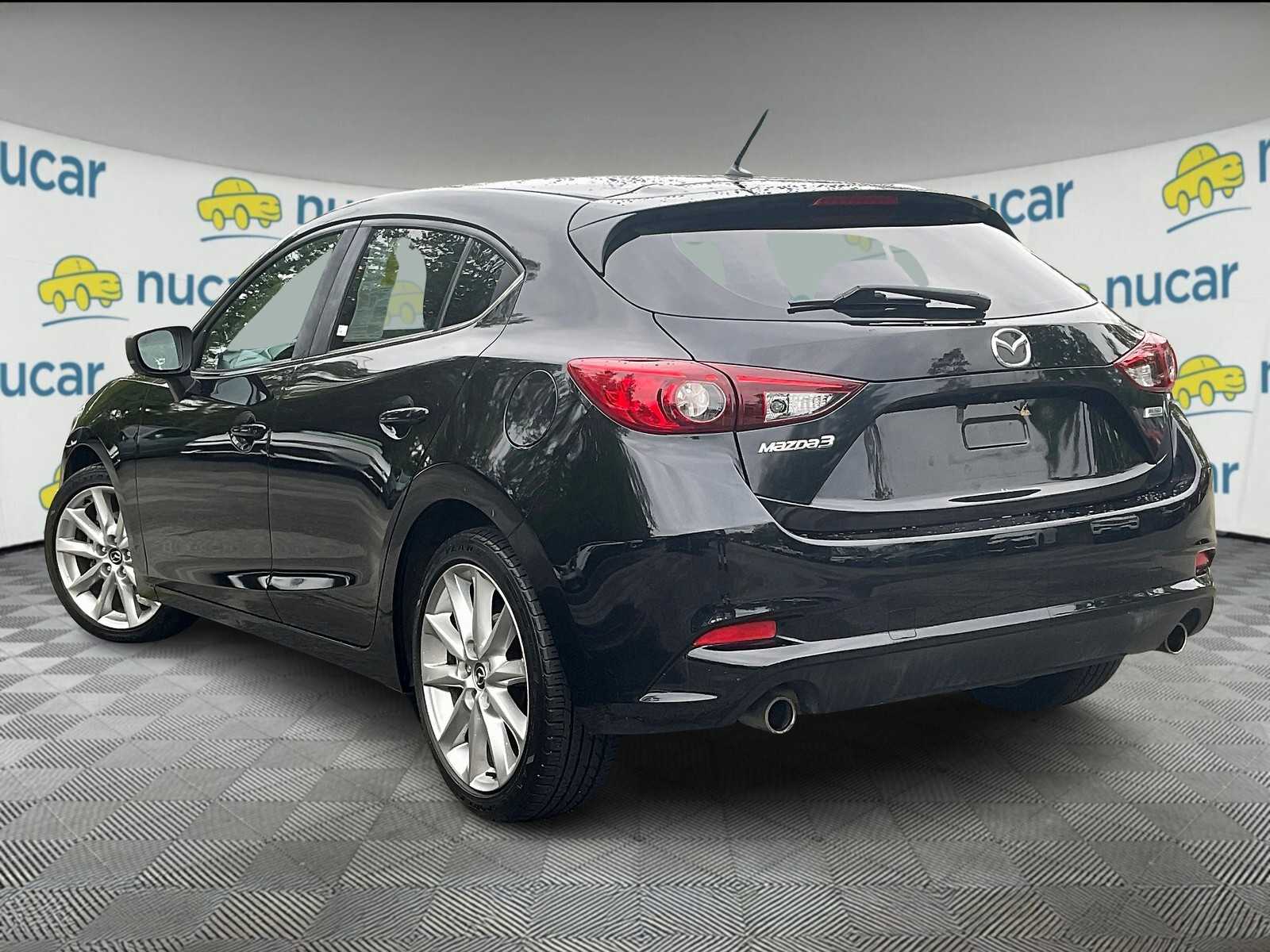 2017 Mazda Mazda3 5-Door Touring 2.5 - Photo 4