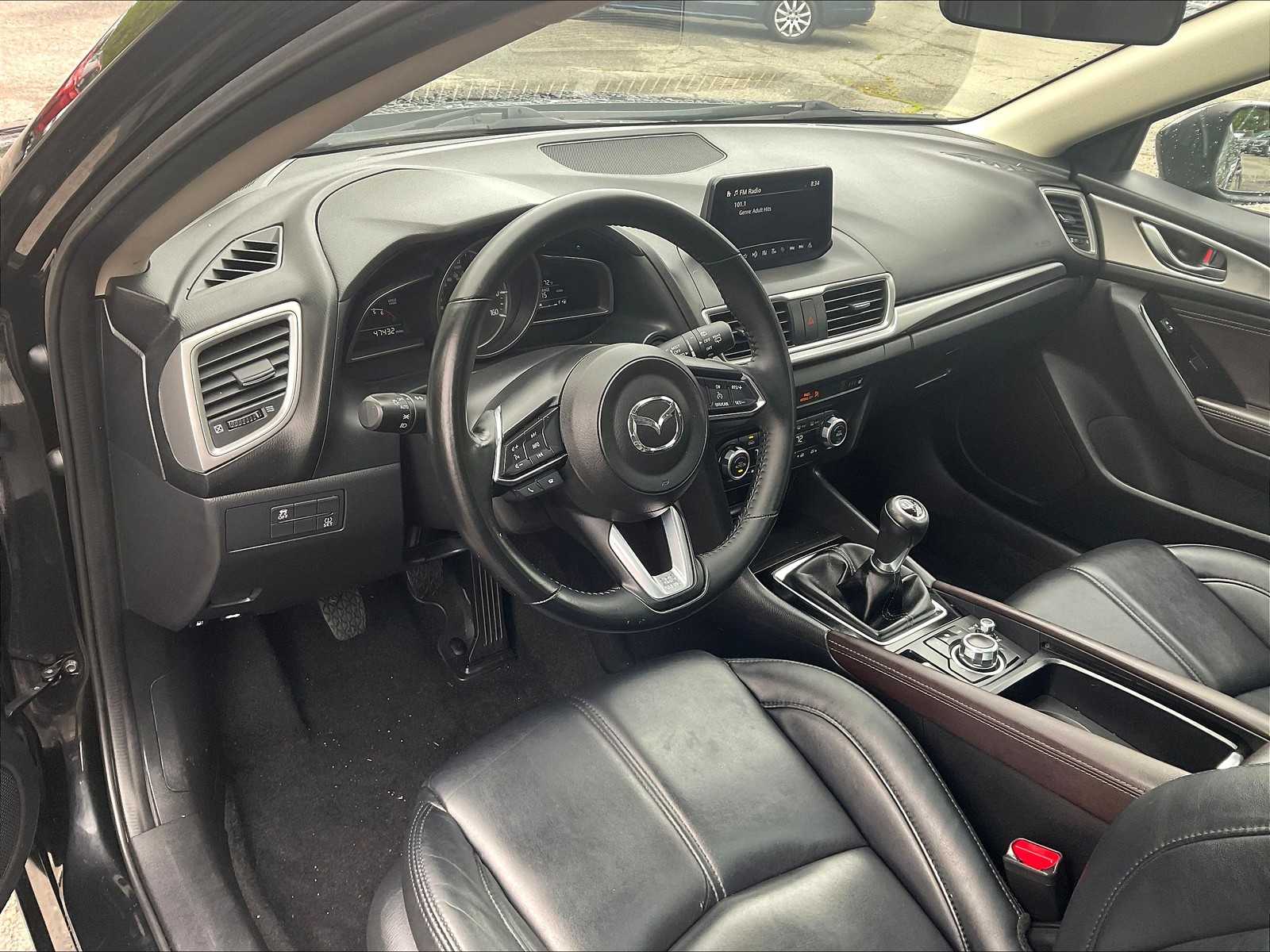2017 Mazda Mazda3 5-Door Touring 2.5 - Photo 8