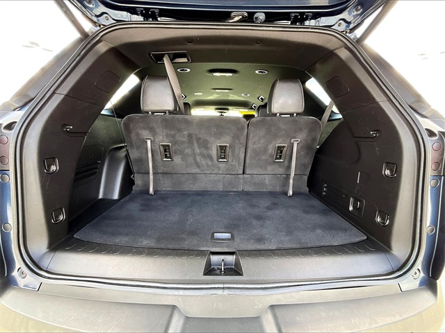 2023 Chevrolet Traverse LT Leather - Photo 26