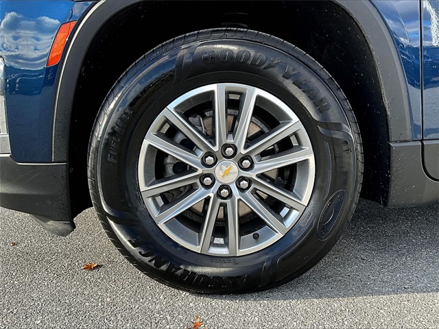 2023 Chevrolet Traverse LT Leather - Photo 7