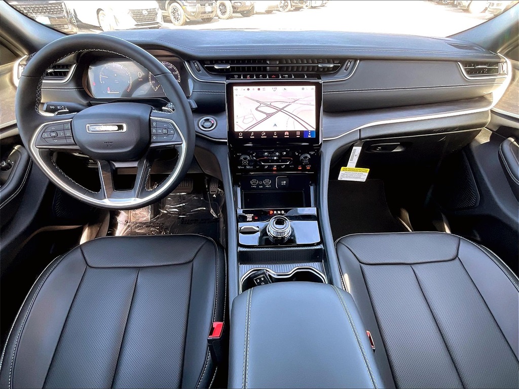 2025 Jeep Grand Cherokee Limited - Photo 12