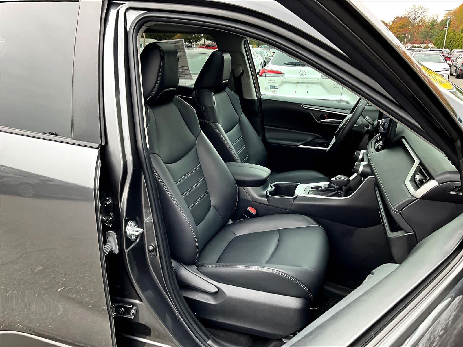 2023 Toyota RAV4 XLE Premium - Photo 11