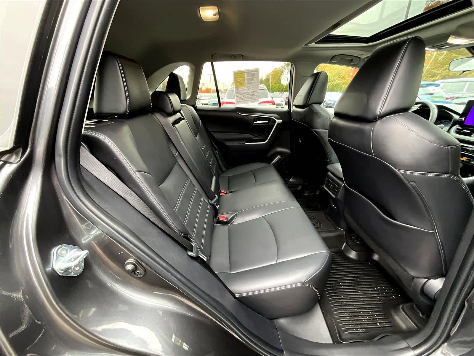 2023 Toyota RAV4 XLE Premium - Photo 16