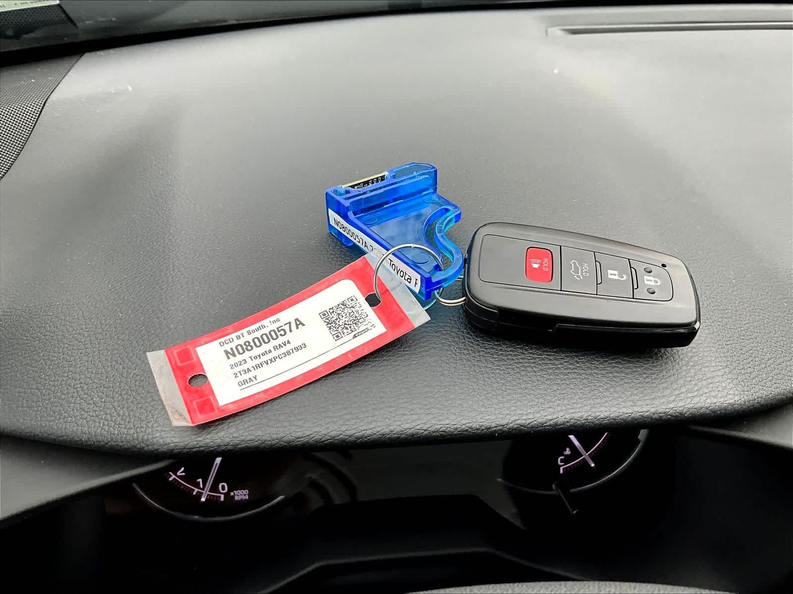 2023 Toyota RAV4 XLE Premium - Photo 31