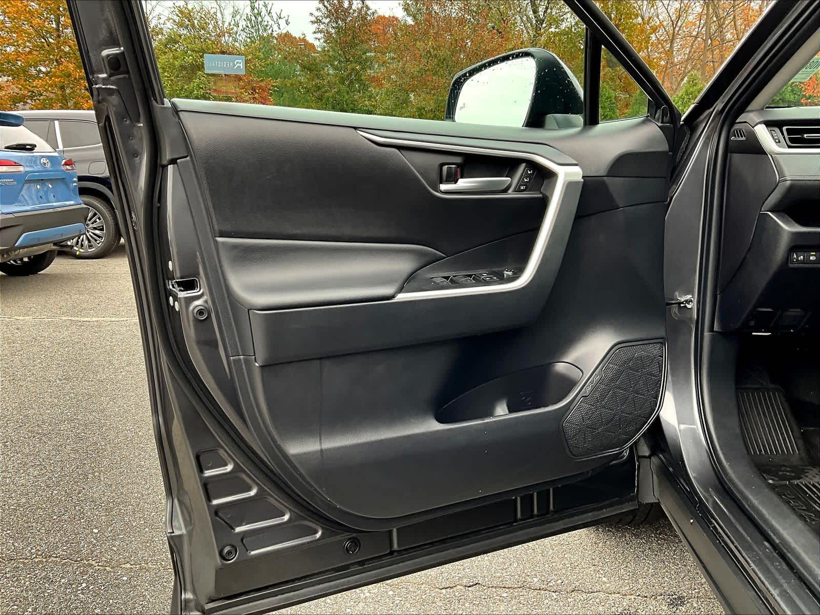 2023 Toyota RAV4 XLE Premium - Photo 9