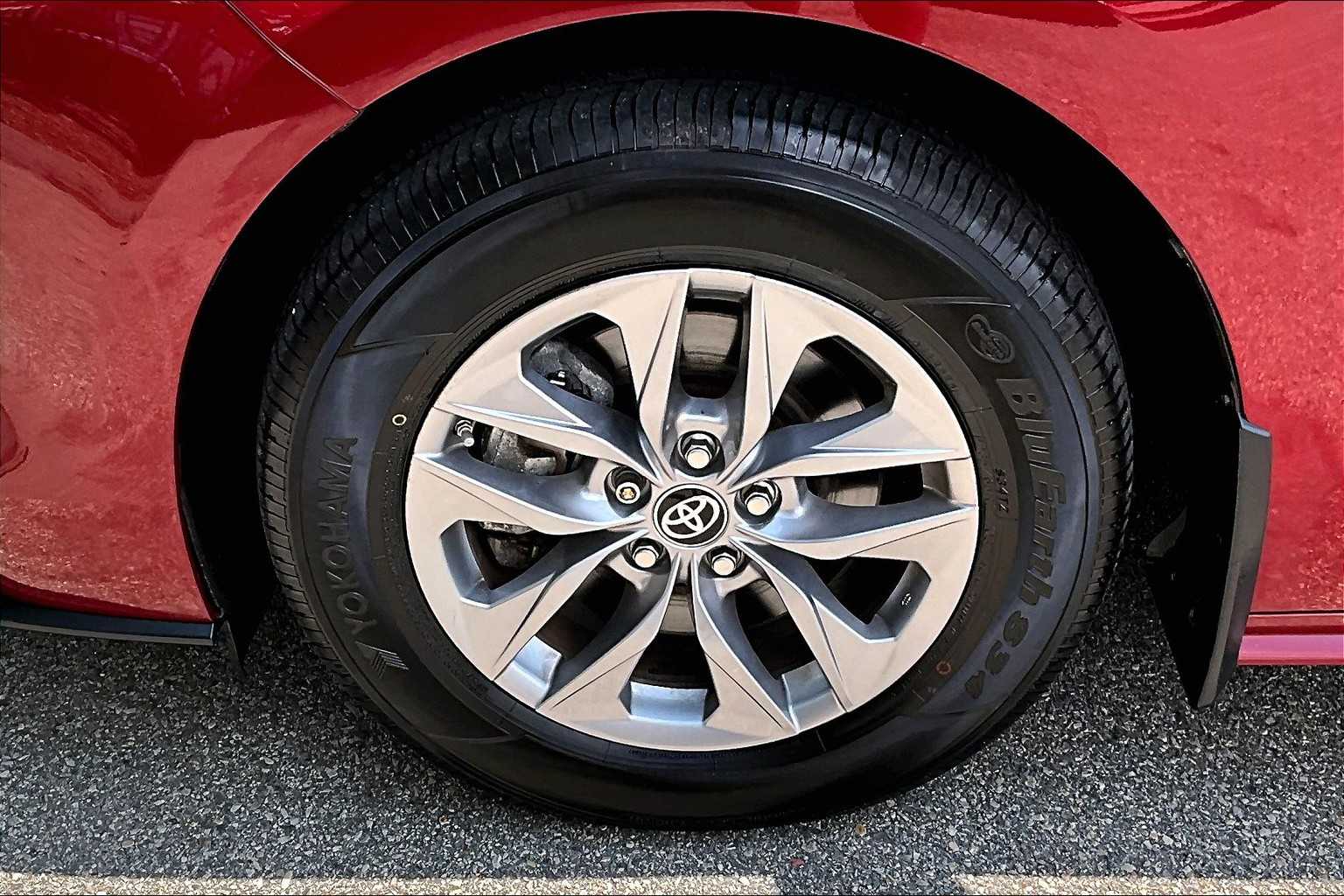 2021 Toyota Sienna XLE - Photo 7