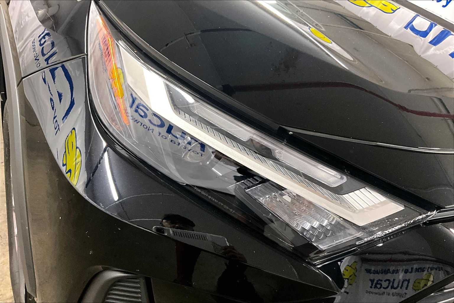2025 Toyota RAV4 Hybrid LE - Photo 32