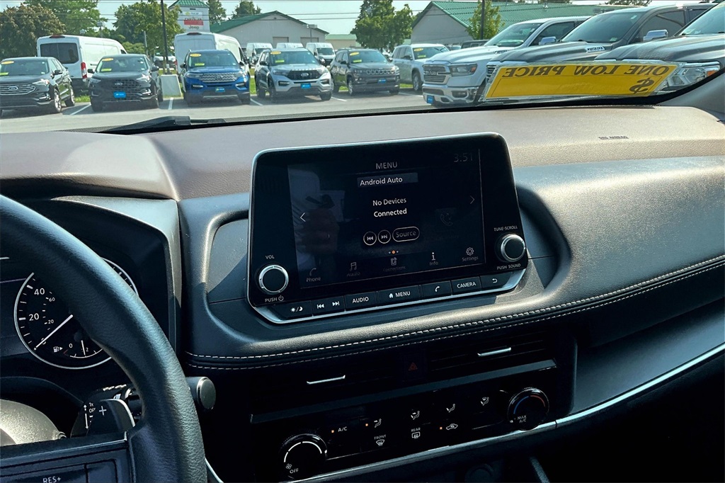 2023 Nissan Rogue S - Photo 18