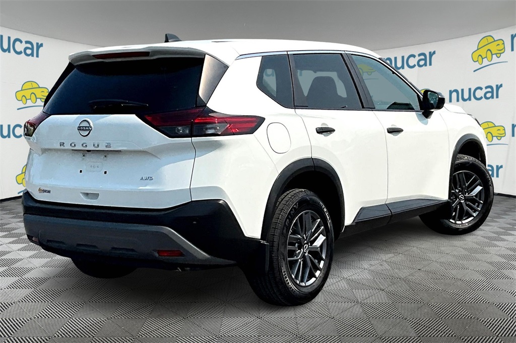 2023 Nissan Rogue S - Photo 6