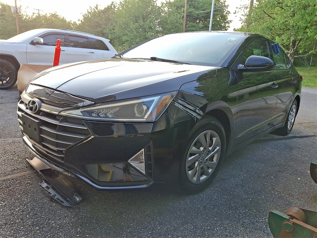 2020 Hyundai Elantra SE - Photo 3