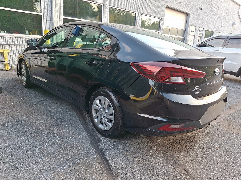 2020 Hyundai Elantra SE - Photo 4