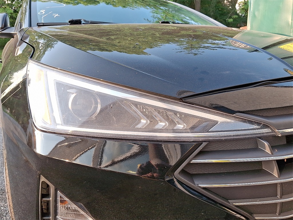 2020 Hyundai Elantra SE - Photo 9