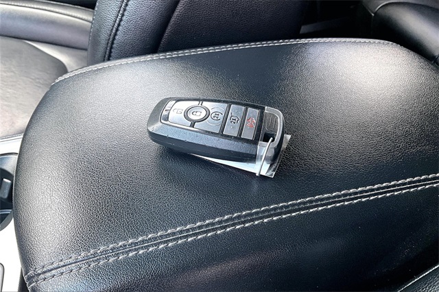 2022 Ford Edge Titanium - Photo 11