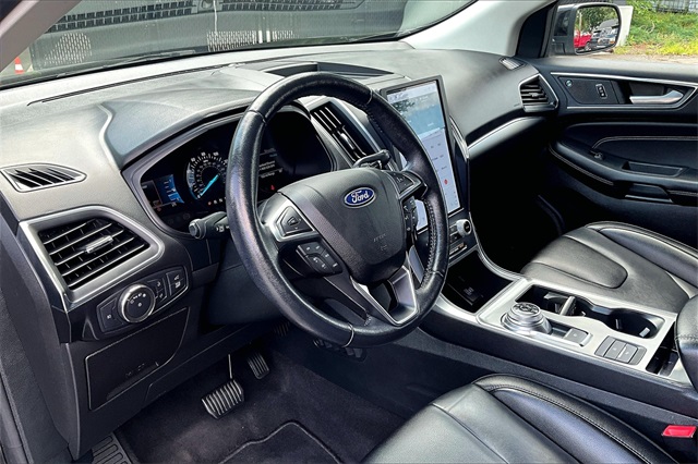 2022 Ford Edge Titanium - Photo 14
