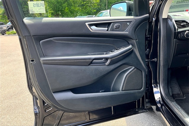 2022 Ford Edge Titanium - Photo 18