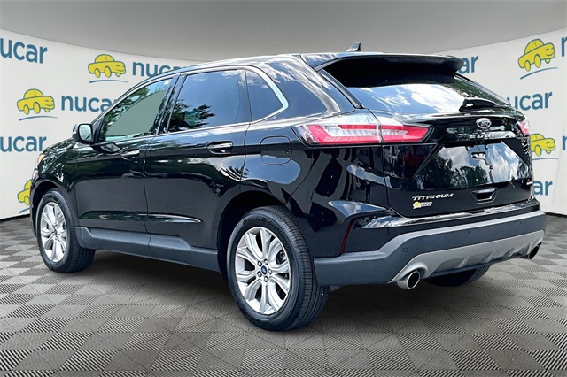 2022 Ford Edge Titanium - Photo 2