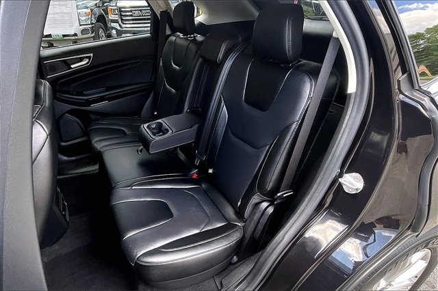 2022 Ford Edge Titanium - Photo 21
