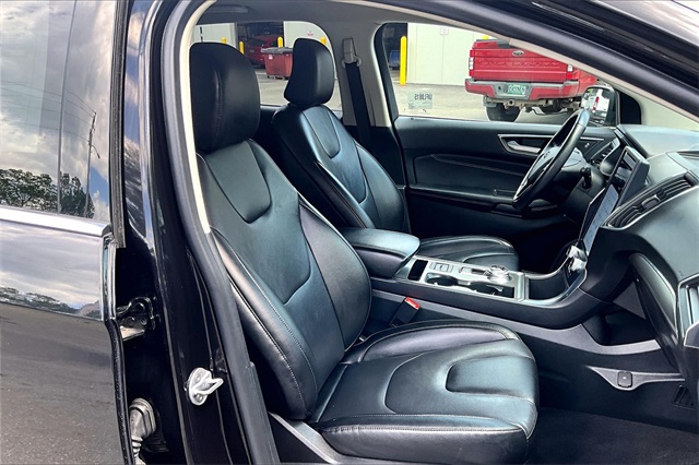 2022 Ford Edge Titanium - Photo 7