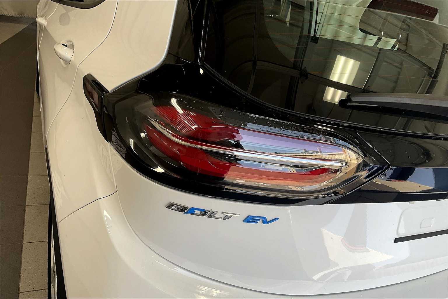 2023 Chevrolet Bolt EV 1LT - Photo 33