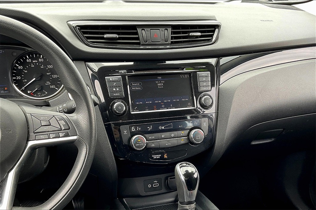 2020 Nissan Rogue Sport SV - Photo 17