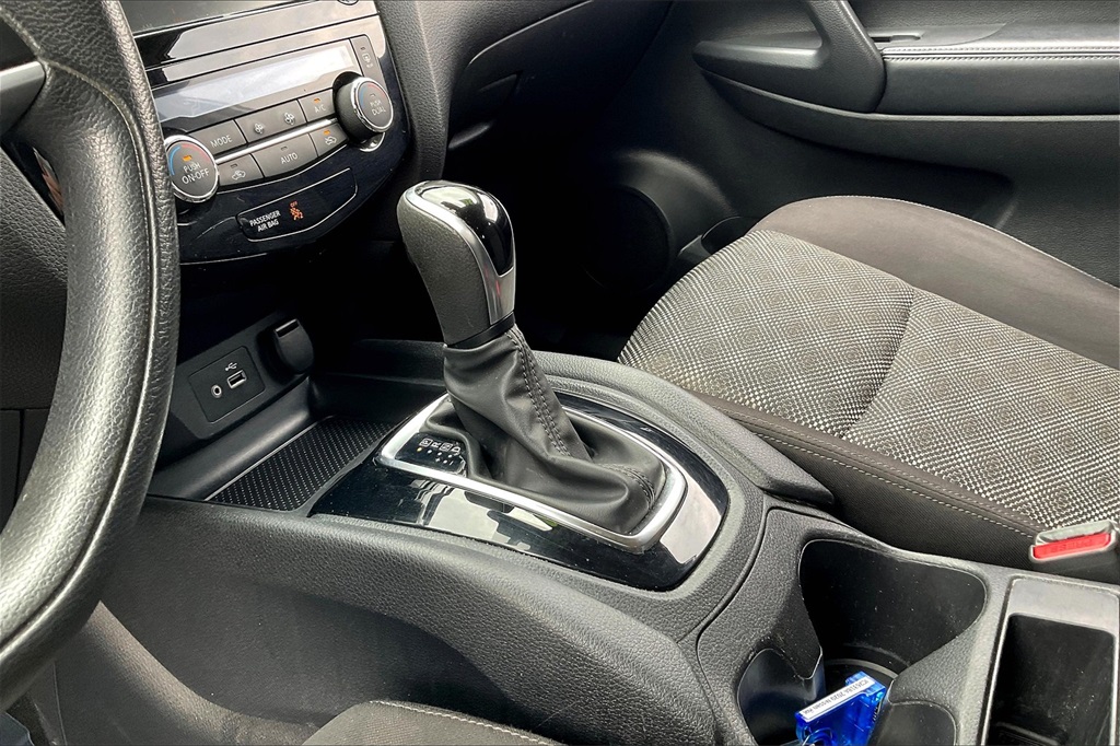 2020 Nissan Rogue Sport SV - Photo 19