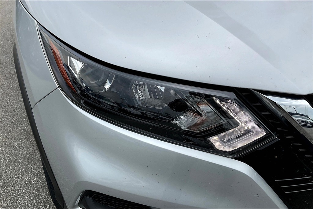 2020 Nissan Rogue Sport SV - Photo 28