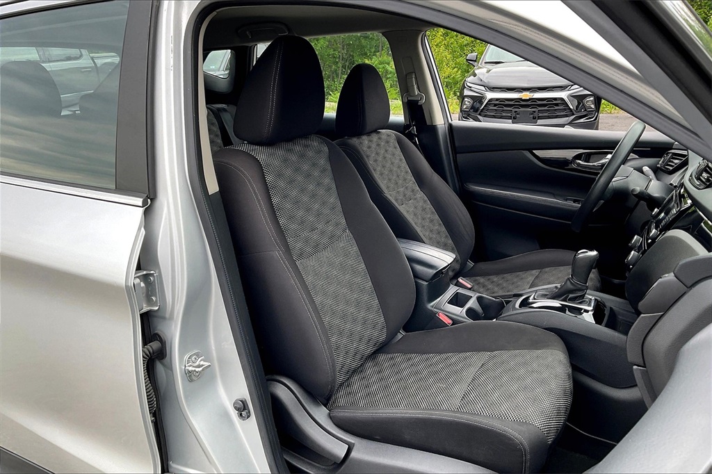 2020 Nissan Rogue Sport SV - Photo 10