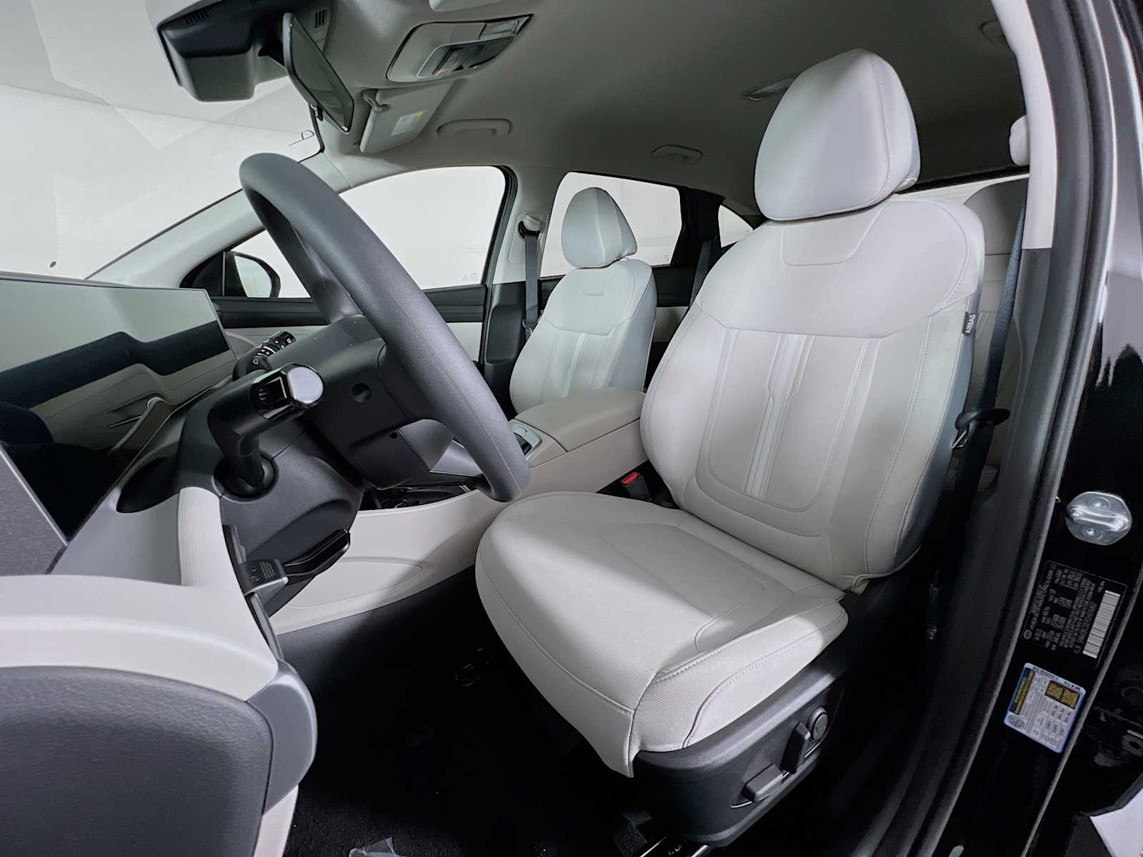 2025 Hyundai Tucson SEL - Photo 13