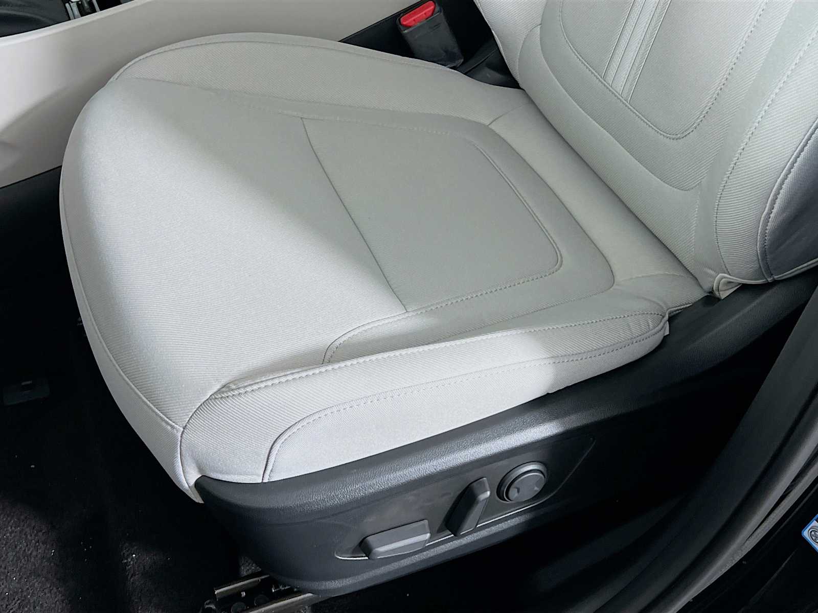 2025 Hyundai Tucson SEL - Photo 18
