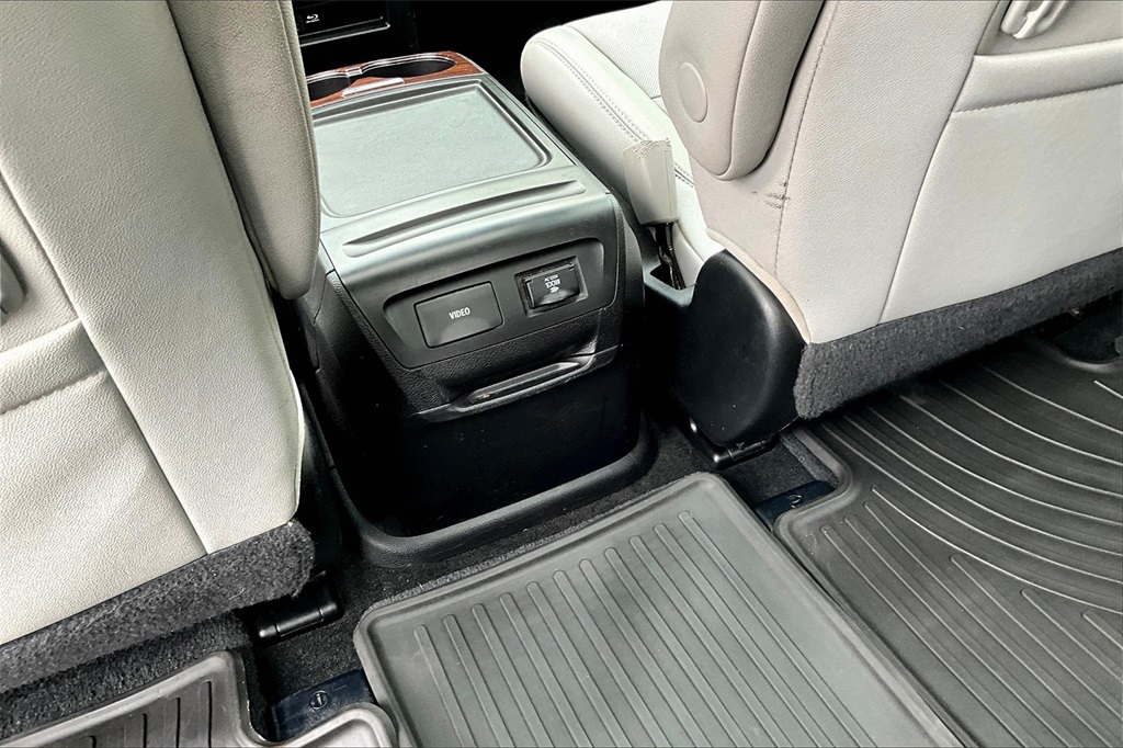 2017 Toyota Sienna XLE - Photo 29