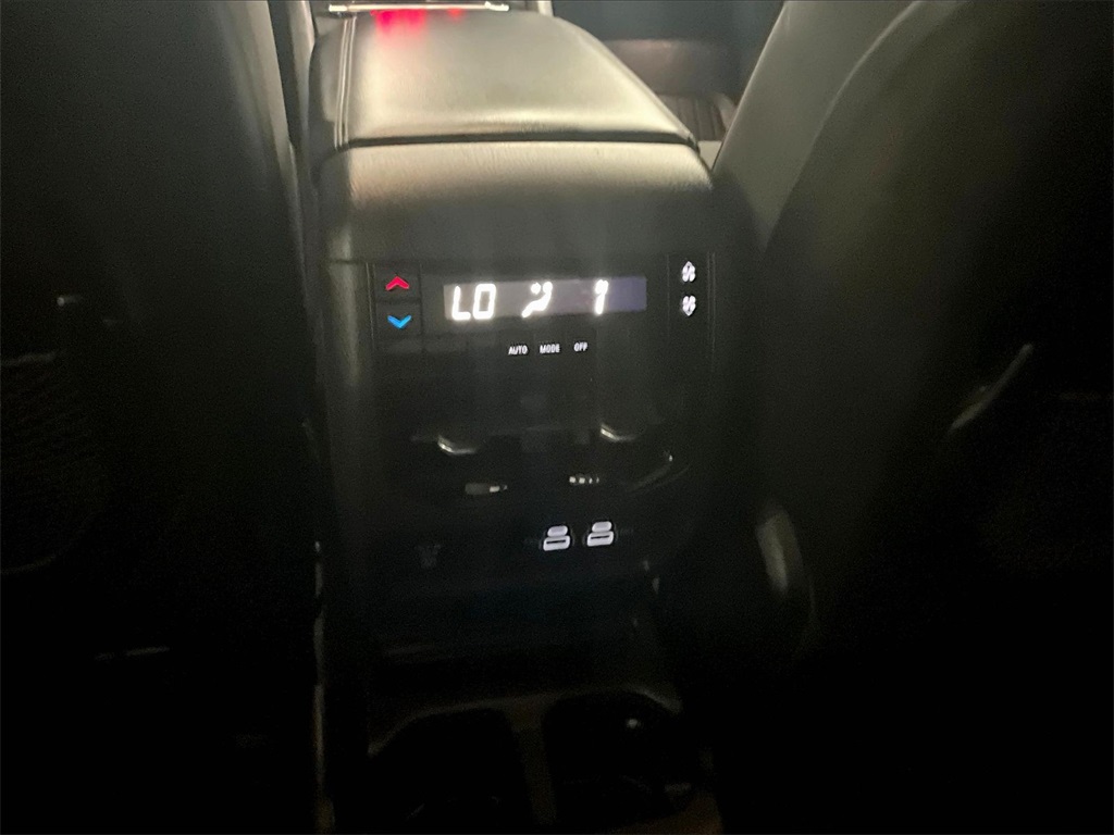 2022 Jeep Grand Cherokee L Laredo - Photo 28