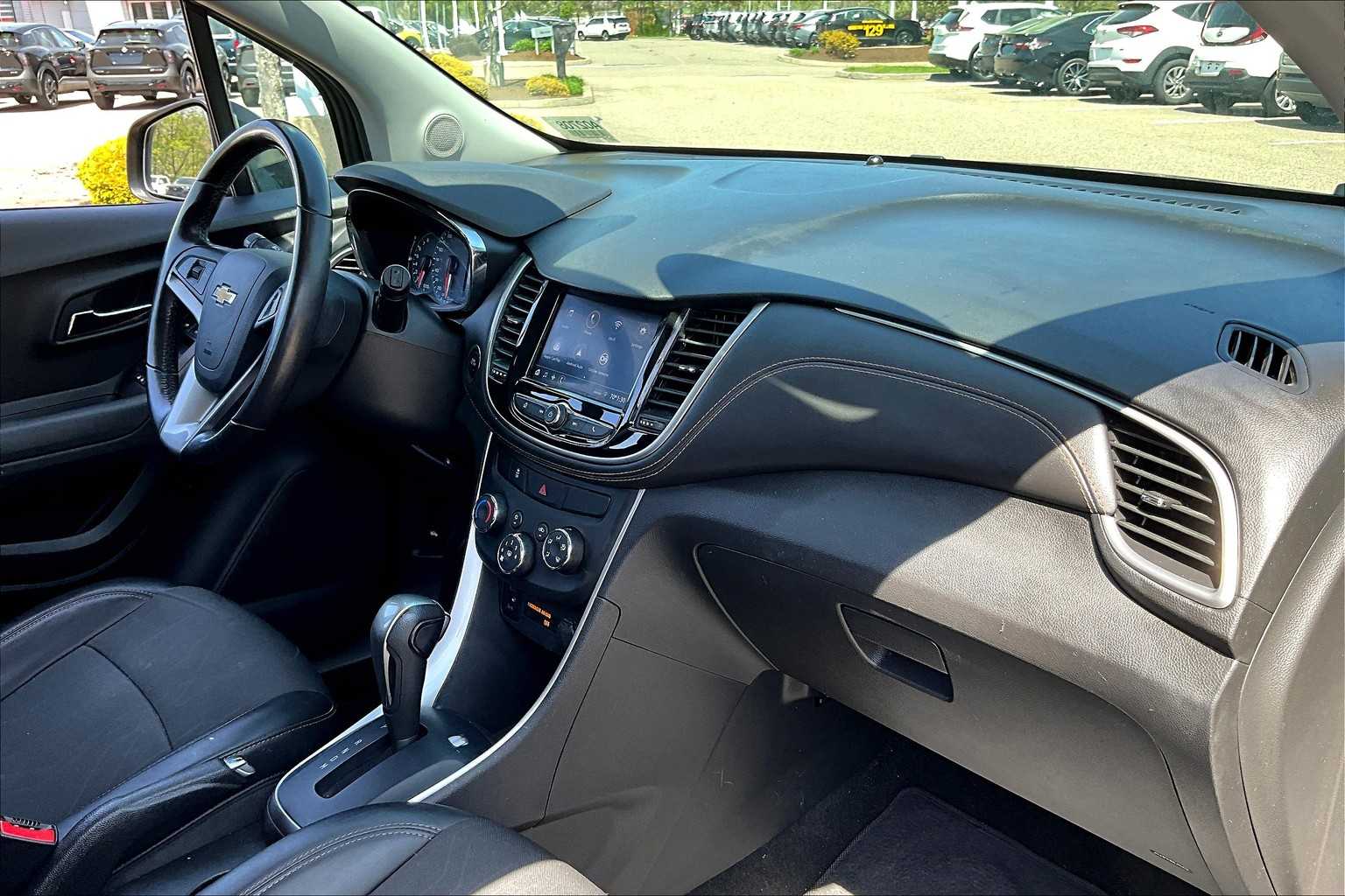 2022 Chevrolet Trax LT - Photo 14